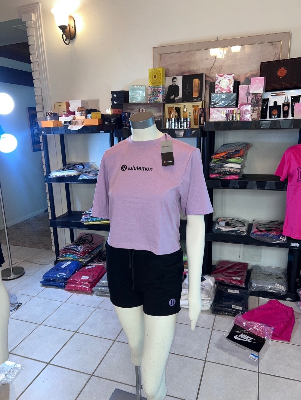 Women’s Lululemon croptop/short set XS